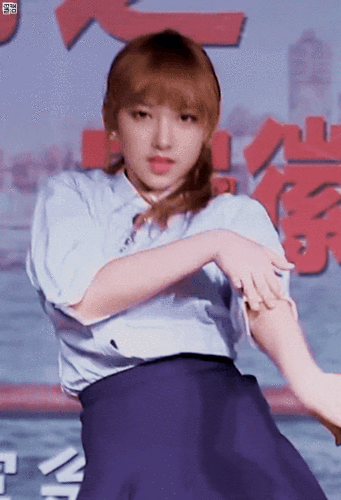 程潇&奶潇 程潇的这个外号被某些"恶意"的网友当做茶后闲话不断调侃