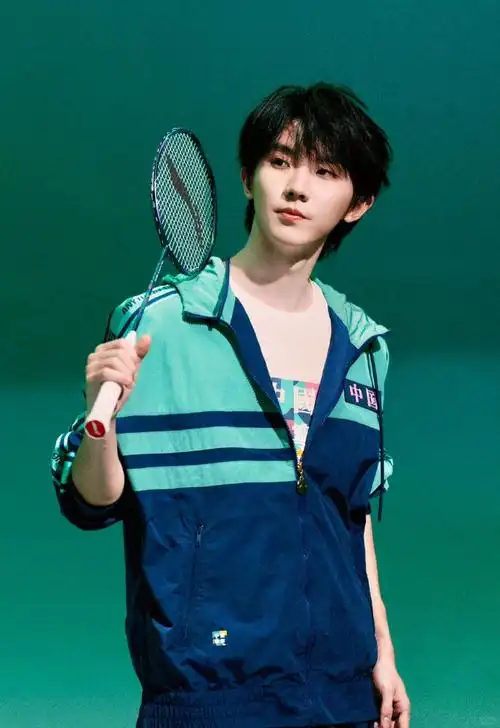 时代少年团#95#时代少年团壁纸#羽毛球少年马嘉祺带你诠释"蝴蝶"!