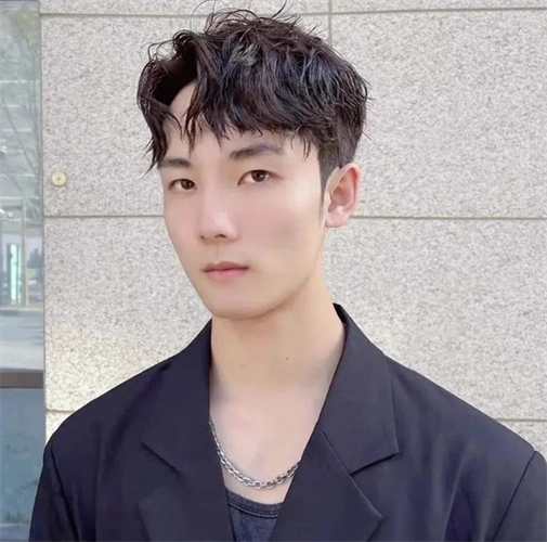 夏季帅哥发型范本 每一款都帅气无比_男士短发 - 美发站