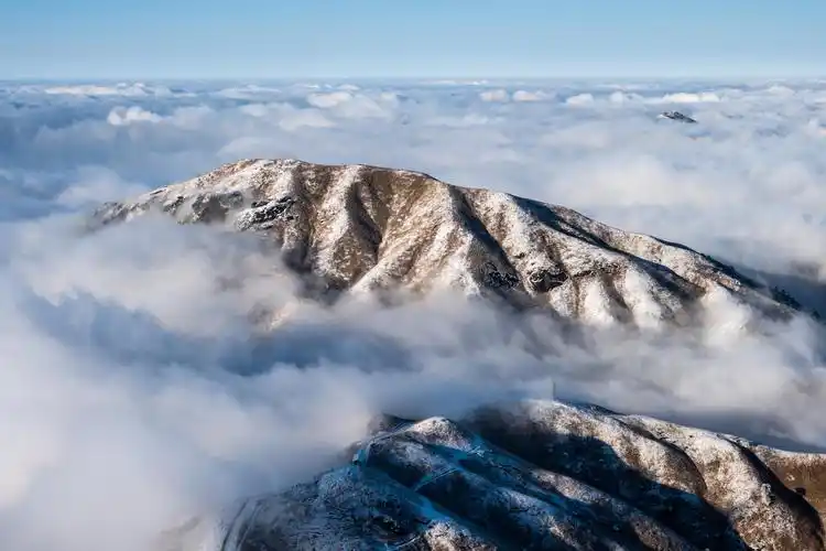 武功山雪后银装素裹云雾翻涌