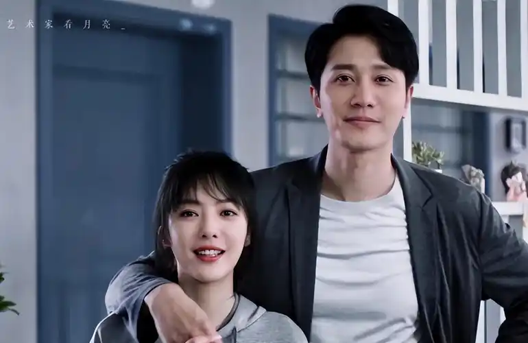 预告片中彭冠英和蔡文静依偎在一起的画面甜度超标,不愧是身高超过1米