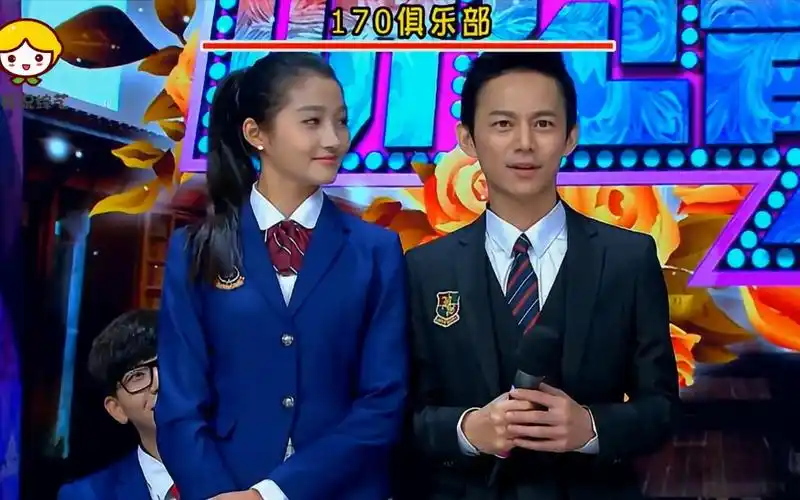 男星身高是硬伤,何炅和17岁关晓彤一般高,周震南马伯骞还没170