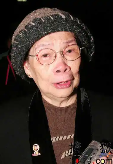 梅艳芳逝世一周年 梅妈伤叹忆孤身走我路(图)