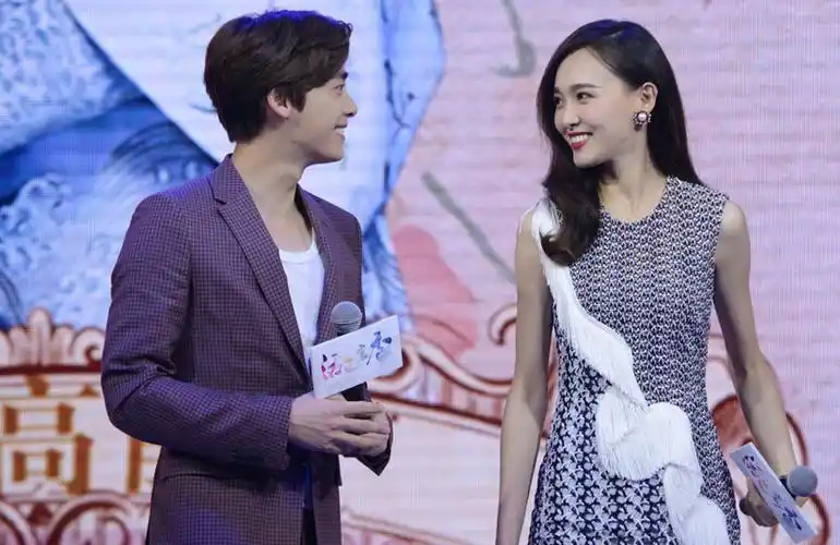 李易峰代言的衣服品牌有哪些,李易峰与唐嫣交往了没有?