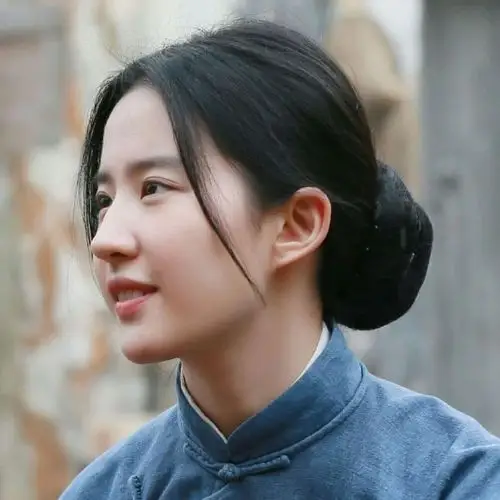 看清刘亦菲年轻时照片我才知道什么是神仙姐姐