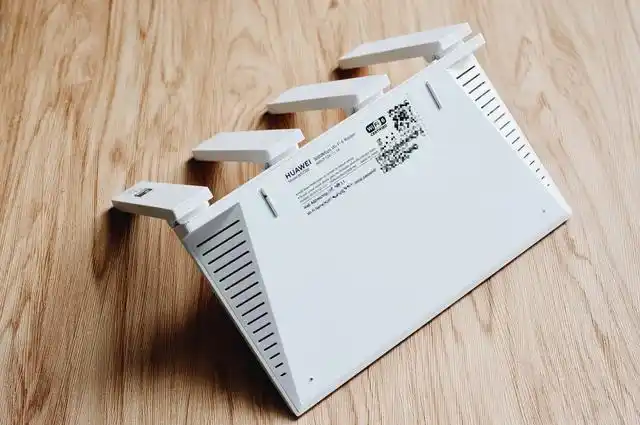 而且和华为的手机搭配使用更是将其各项功能发挥到极致,基于华为的