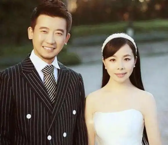 王二妮放弃百万年薪下嫁农村小伙婚后被婆婆当亲女儿疼爱