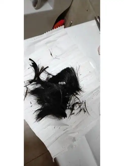 有没有因为掉发自己动手剪掉头发的