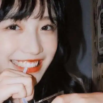 女的微信头像图片真人 美头网微信头像推荐真人女