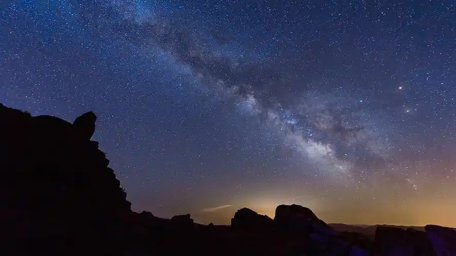 浩瀚星空银河图片素材高清壁纸
