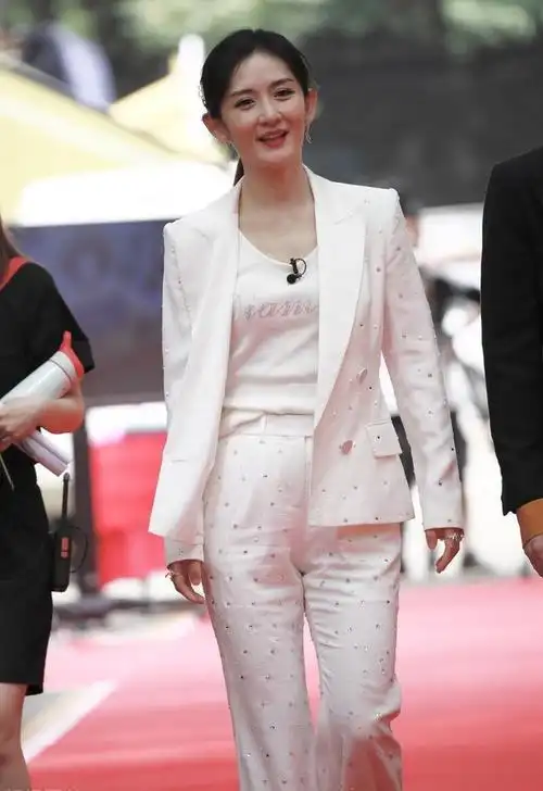 欧弟的假戏真做,谢娜的恼羞成怒,带你管窥综艺江湖里的戏假情真