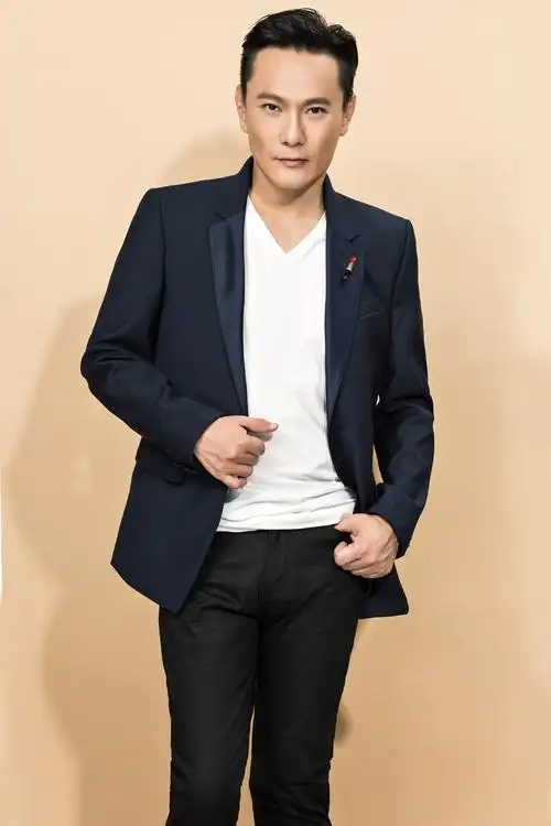 直面情歌王子张信哲9月14日1500张信哲群星演唱会门票开抢了