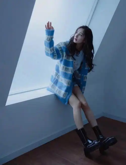 初秋最美毛衣杨幂穿同款miumiu开衫