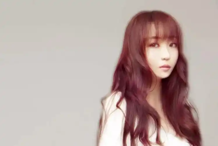 ="gntgiqce6e">任然,1989年7月3日出生于四川省成都市,中国内地女歌手