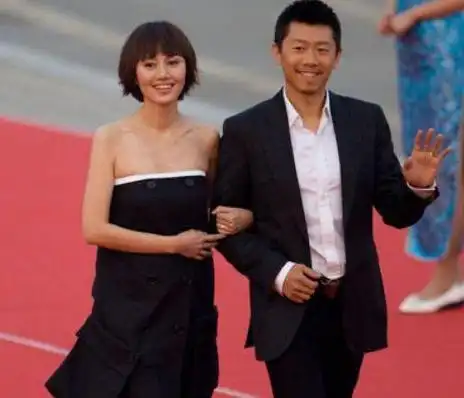 回顾袁泉的痴爱一个人连起一个家离婚的公婆也是我的亲人