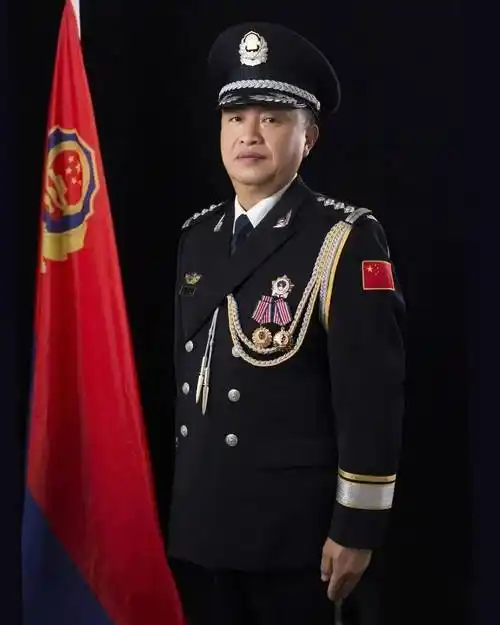 怒江公安最美警礼服照片合集来啦_英姿_荣耀_警服