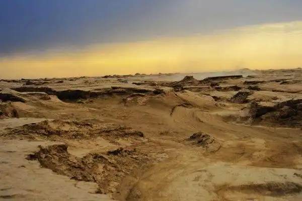 罗布泊再现水天一色,干涸数十年后它是如何重现"碧波荡漾"的?