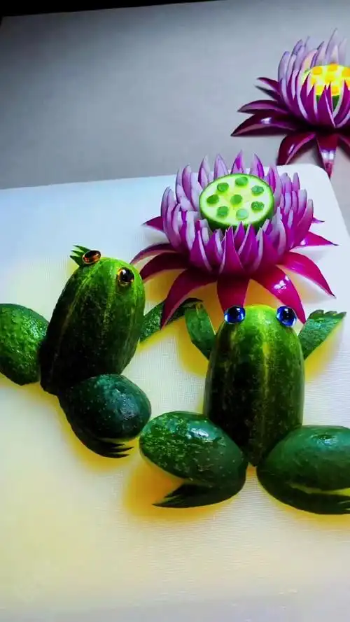 创意黄瓜小青蛙.