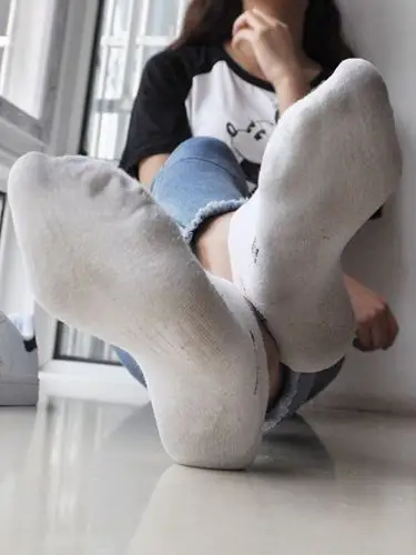 超清白袜拍摄,华为畅享很厉害