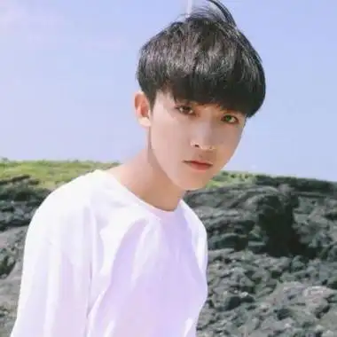 很帅又很魅力阳光真实好看帅哥头像帅气男生头像霸气又很酷成熟