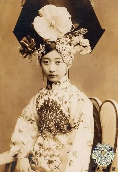 清朝公主格格的真实老照片四格格很漂亮图五是川岛芳子亲姑姑