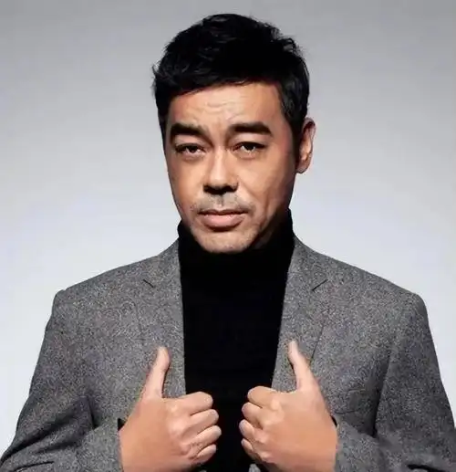 香港娱乐圈传奇男星:岁月沉淀,魅力永恒