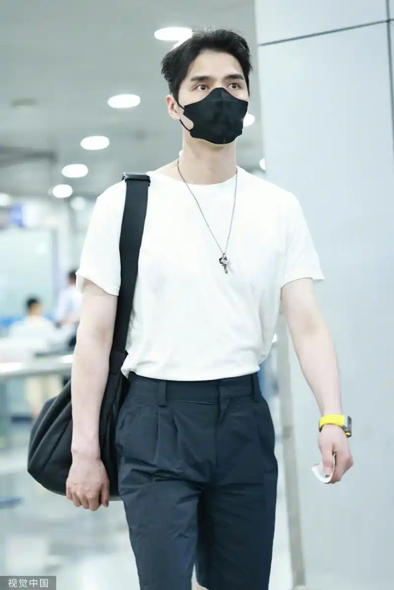 男明星机场街拍之阿云嘎|韩东君|林一