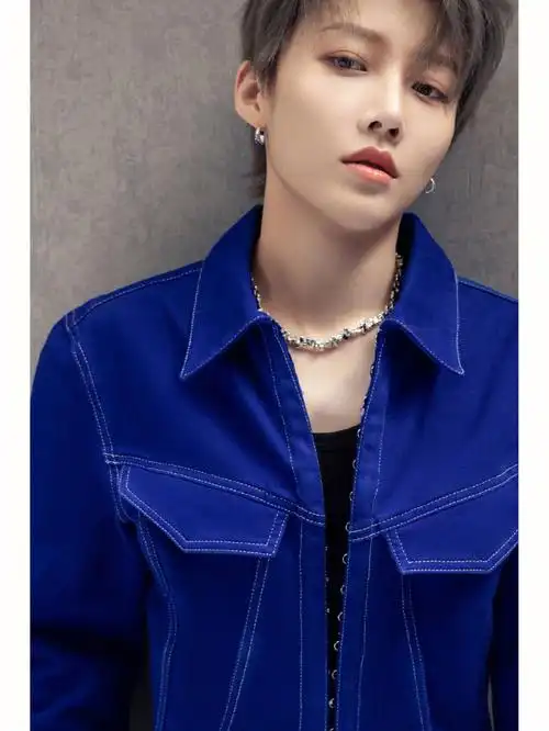 刘雨昕队长这街总决赛造型