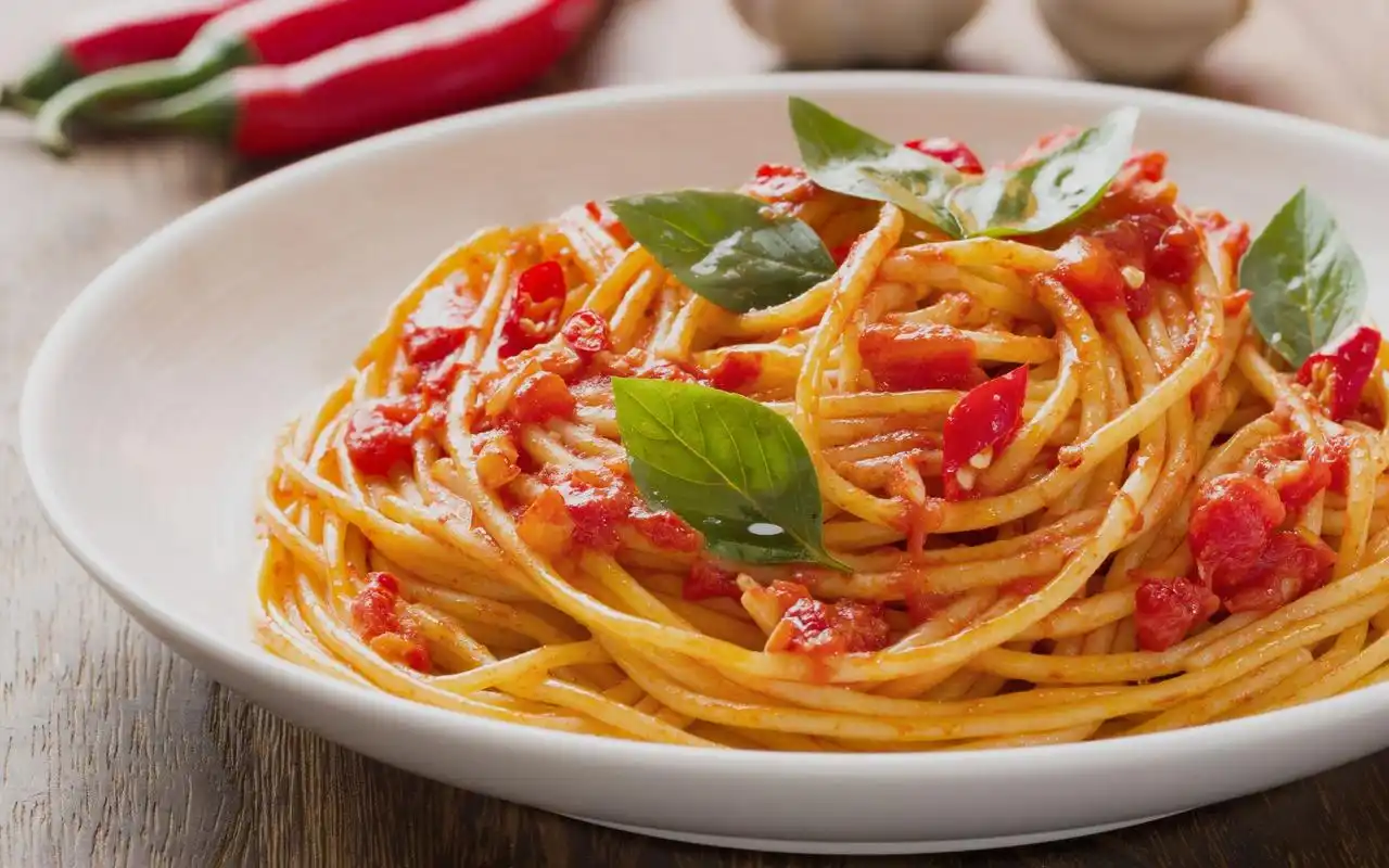 美食意大利面图片高清电脑壁纸