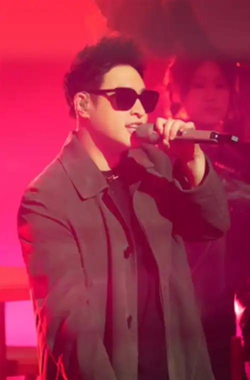 潘玮柏周笔畅带回青春记忆,《我想和你唱》让歌迷登上舞台 | 极目新闻