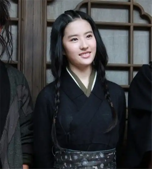 原创十位古装黑衣美人,最美不是赵丽颖也非刘亦菲,而是毫无名气的她