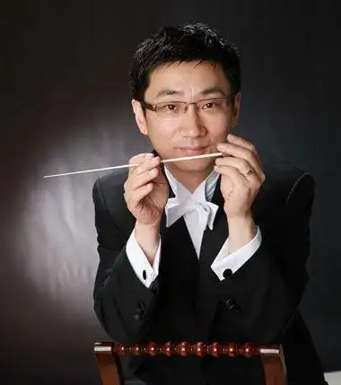 资料:民族歌剧《白毛女》指挥--李心草