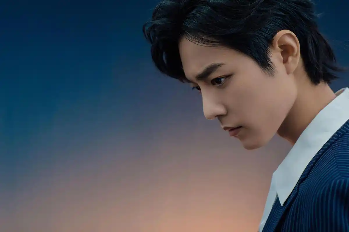 肖战蓝色条纹西装1920x1080分辨率查看