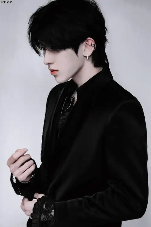 真的很帅蔡徐坤,神仙颜值 - 堆糖,美图壁纸兴趣社区