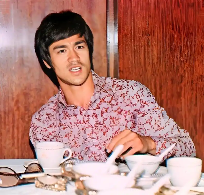 李小龙 #最珍贵的照片 #高清修 - 抖音