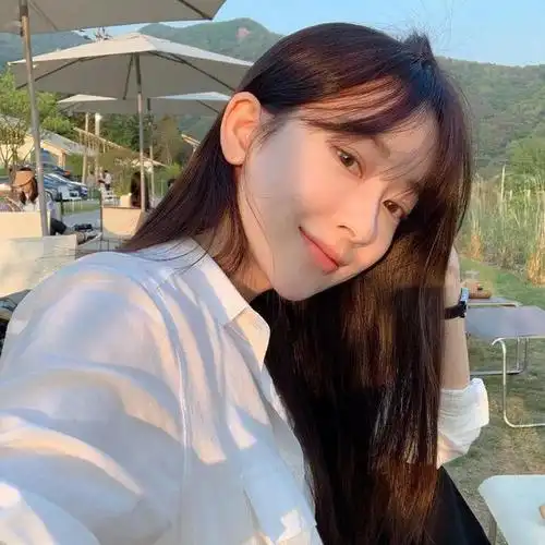 终于悟了普通人这样自拍更好看