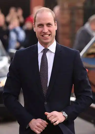 英国威廉王子35岁生日,网友大呼王子变大叔