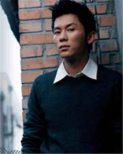 体重160斤被调侃 网友直呼"大黑牛变成大黑猪了"(2)_大陆星闻_明星