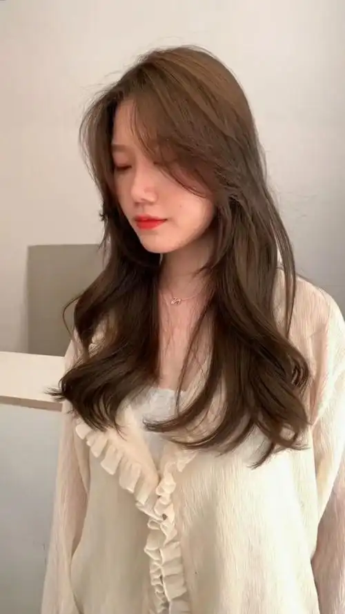 这样的发型文艺范十足,这真的好漂亮啊!真的好美啊!