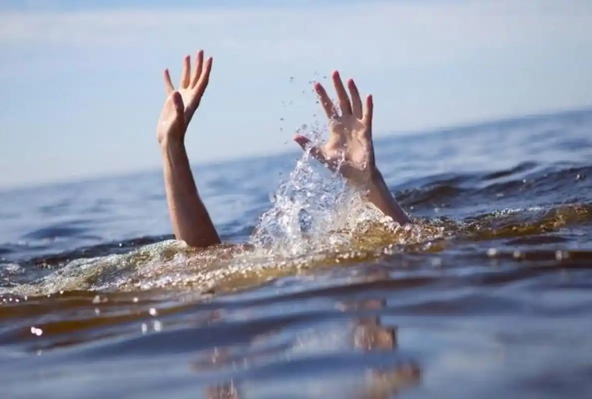 当然作为学市场经济的,可能会用市场这个无