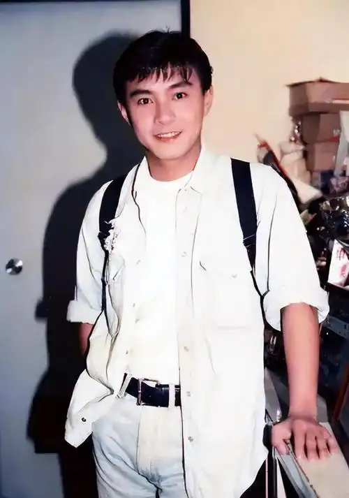 "常州女婿"张卫健:三次结婚娶同一个女人,57岁盼宝宝