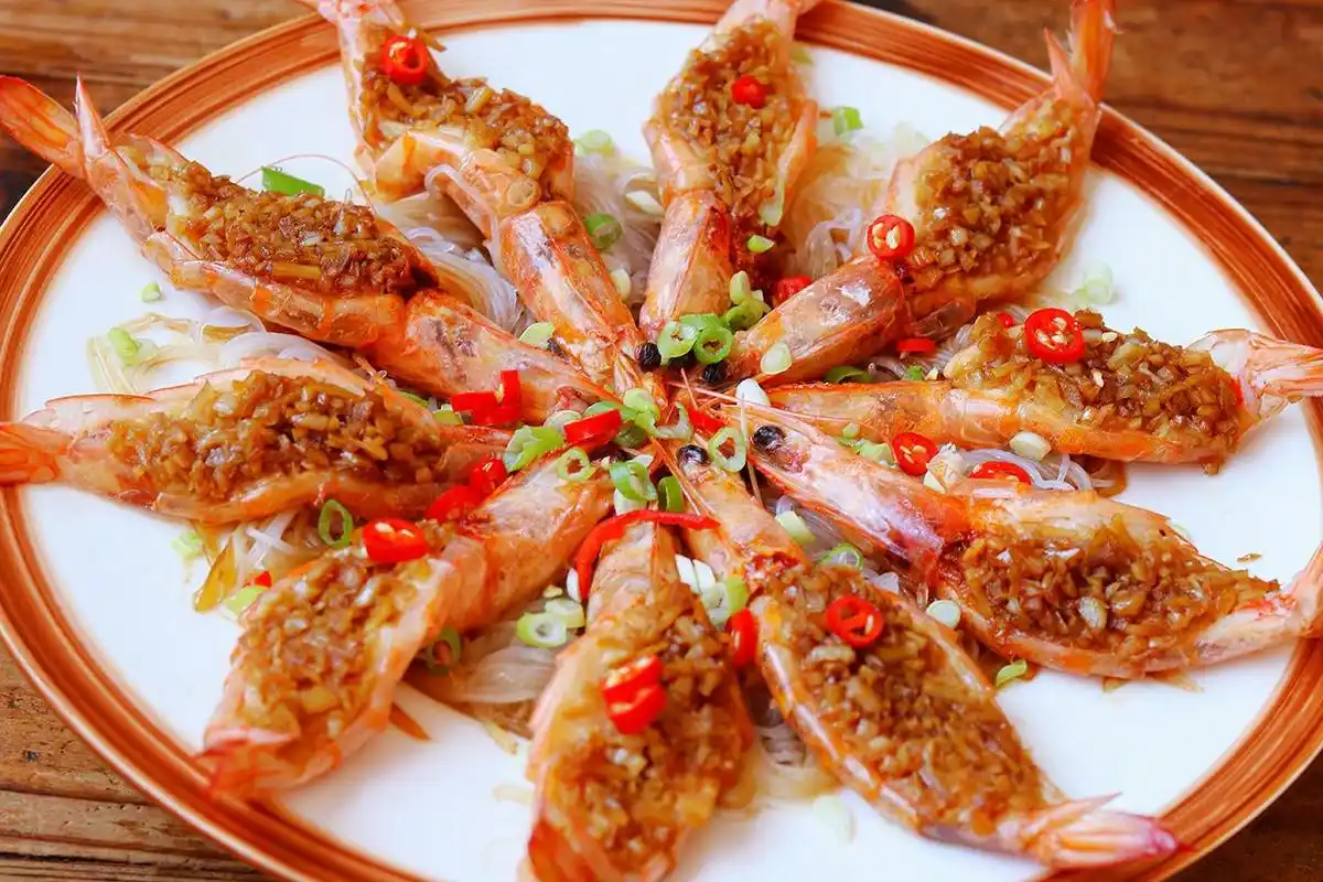 最简单的蒜泥蒸虾,好吃又健康,根本停不下来