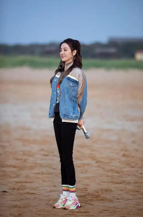 杨幂|佟丽娅|迪丽热巴|古力娜扎_网易订阅