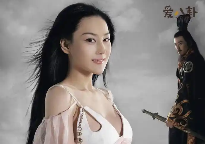 张馨予出道前是做什么的