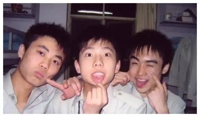 军艺四大校草大家只记住了沙溢沈腾杨洋却忽略了低调的他