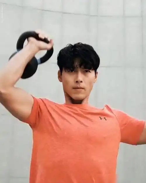 玄彬最新画报预告公开紧身运动服超肌情性感男人味大爆发