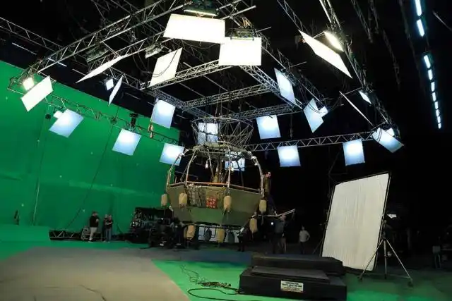 《黑暗物质》片场照