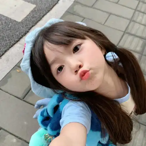 分享可爱323032333635萌娃头像