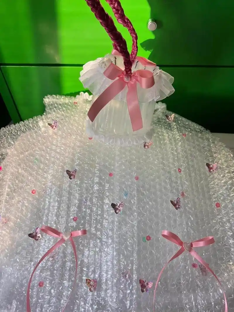 废旧物品服装制作已完成96 · 作业:六一儿童节时装秀 废旧物品服装