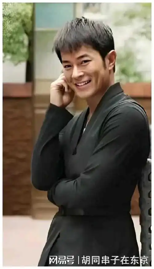 年轻时期的古天乐颜值爆表啊,演技精湛,属于天花板级别人物!